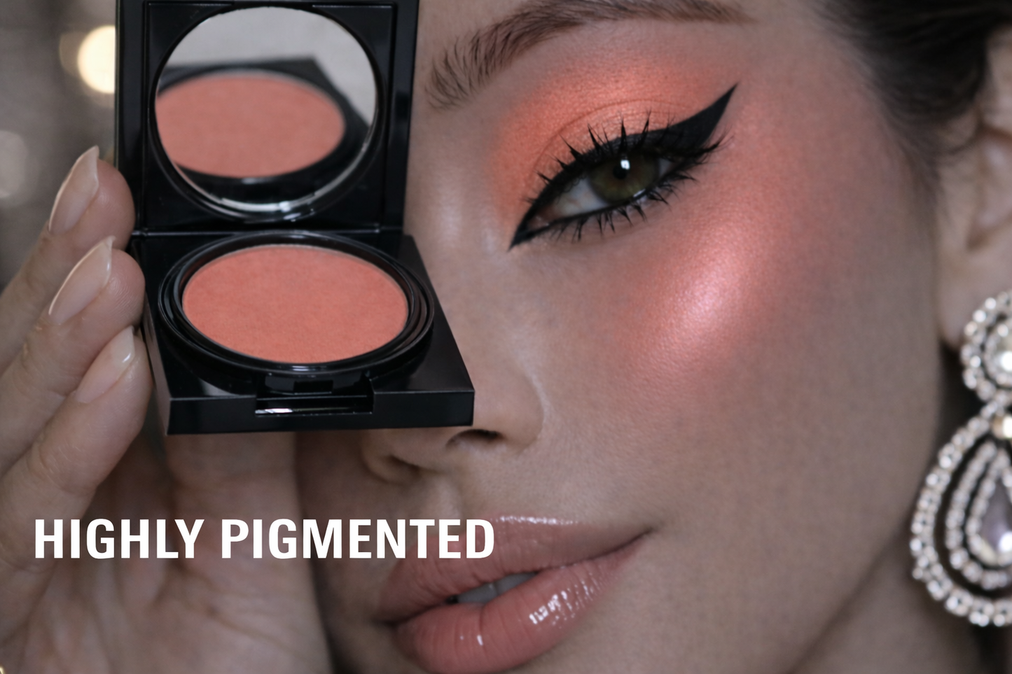 Eyeshadow 544 Quirty (Blak Packaging)