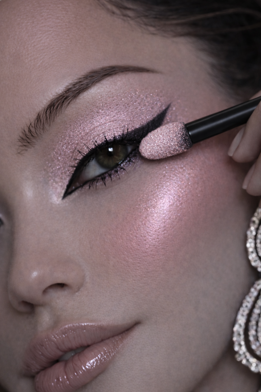 Eyeshadow 570 Pink Panther (Blak Packaging)