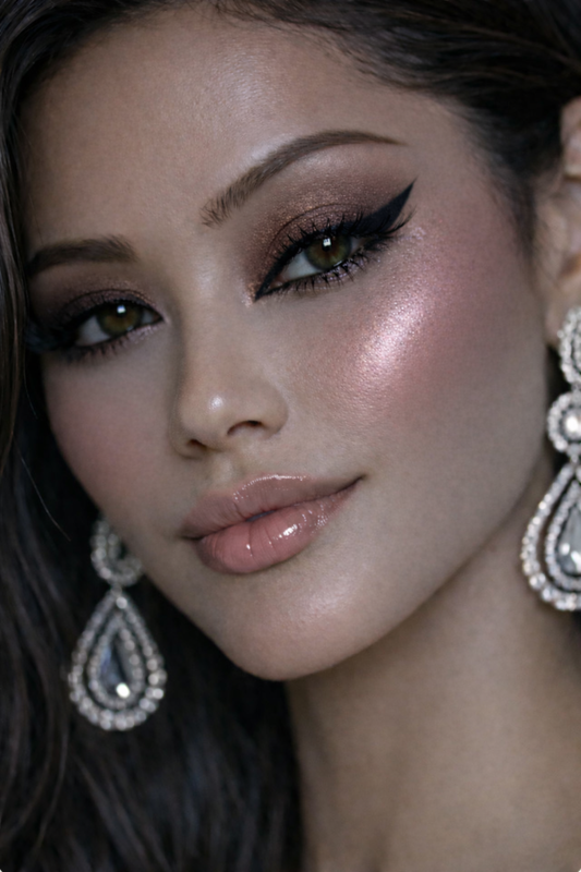 Eyeshadow 560 Minx (Blak Packaging)