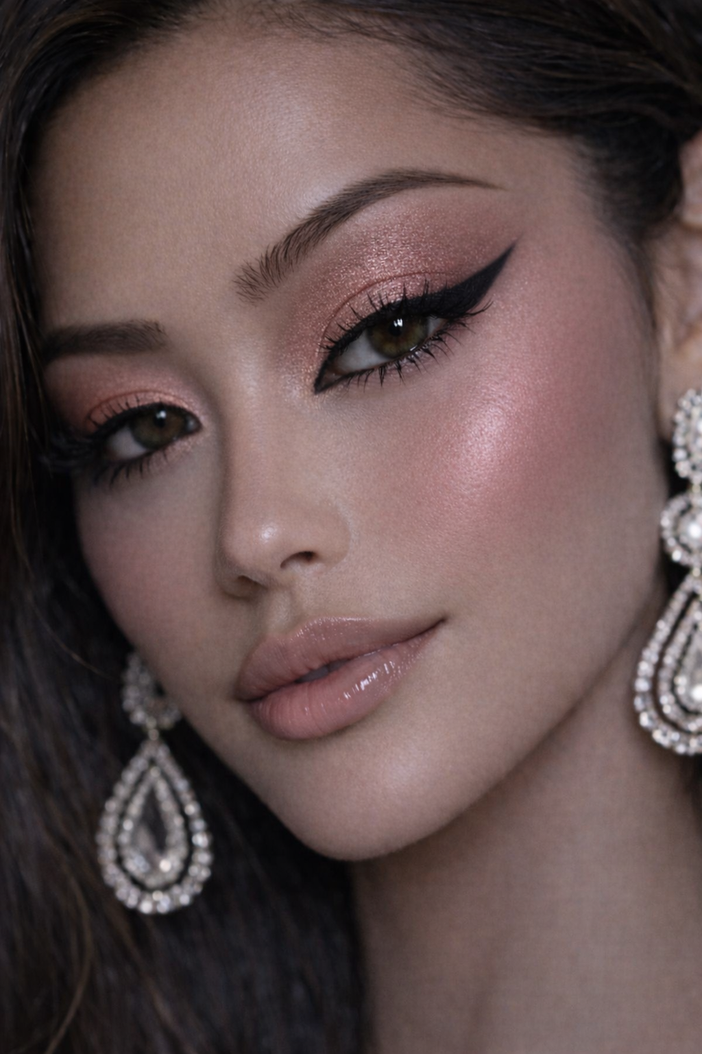 Eyeshadow 483 Playboy (Blak Packaging)