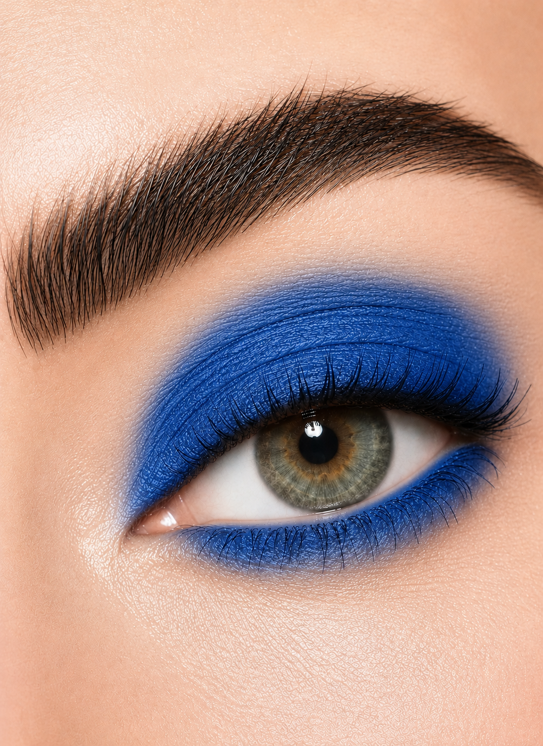 Eyeshadow 229 Navy (Blak Packaging)