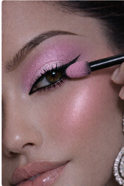 Eyeshadow 331 Cool (Blak Packaging)