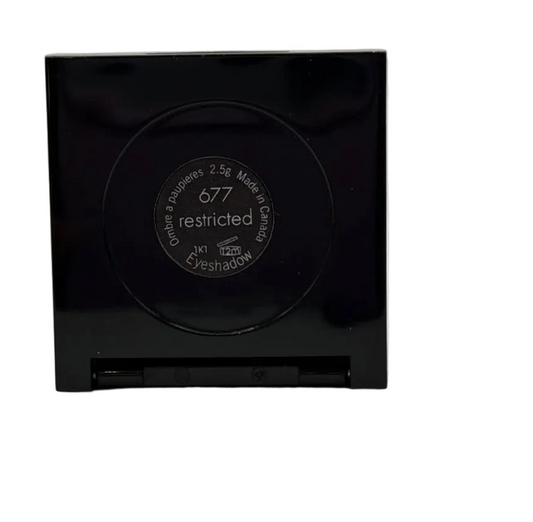 Eyeshadow 677 Restricted (Blak Packaging)