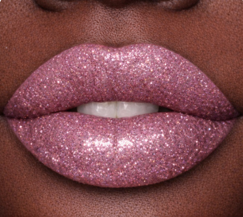 Lipgloss 213 Demure Blak Packaging