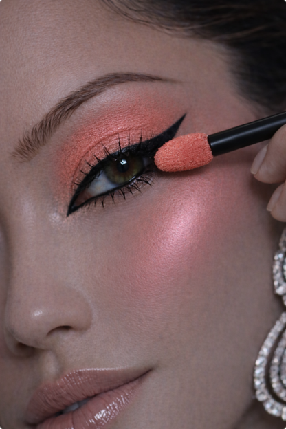 Eyeshadow 544 Quirty (Blak Packaging)