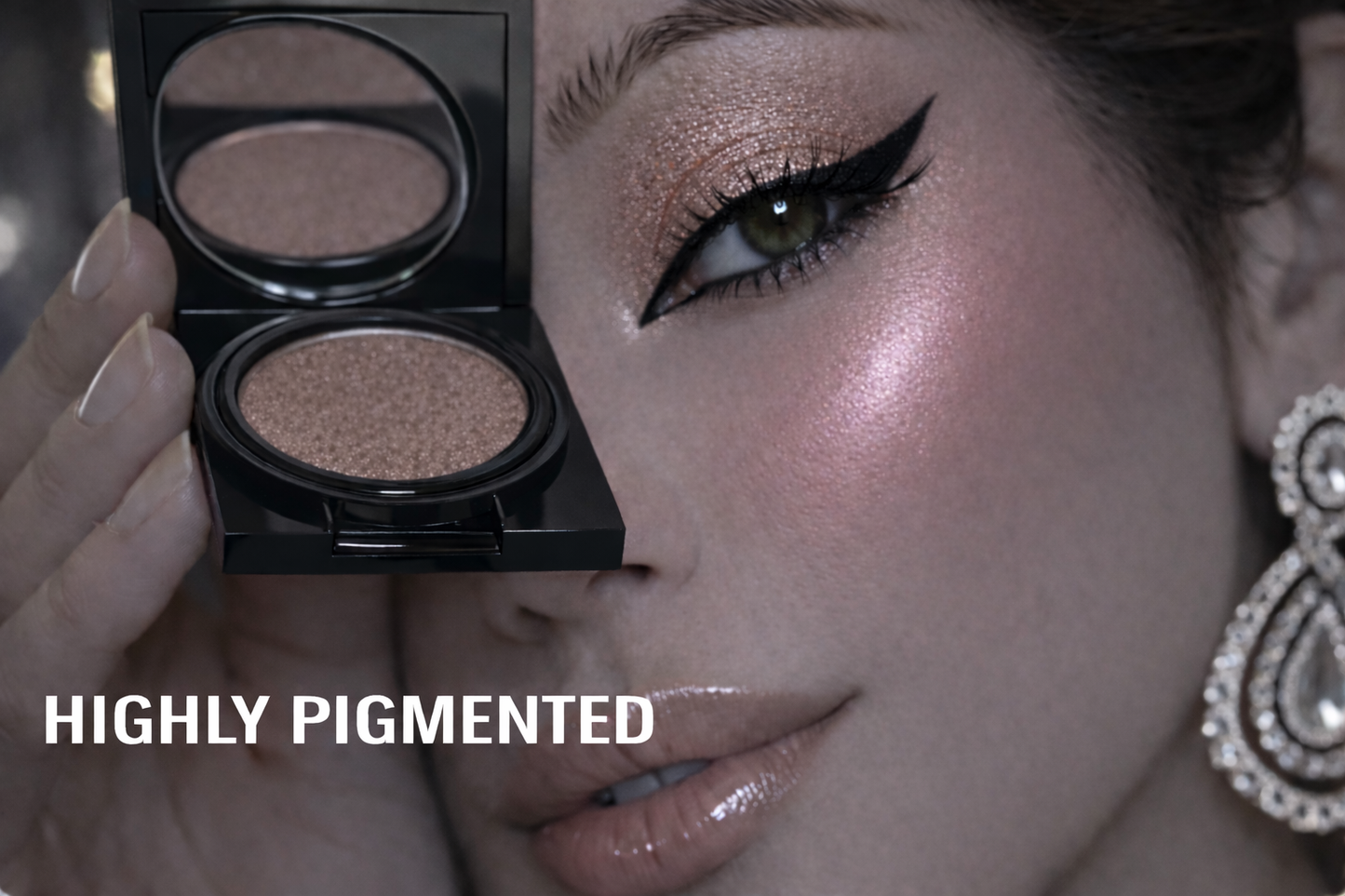 Eyeshadow 583 Rapture (Blak Packaging)