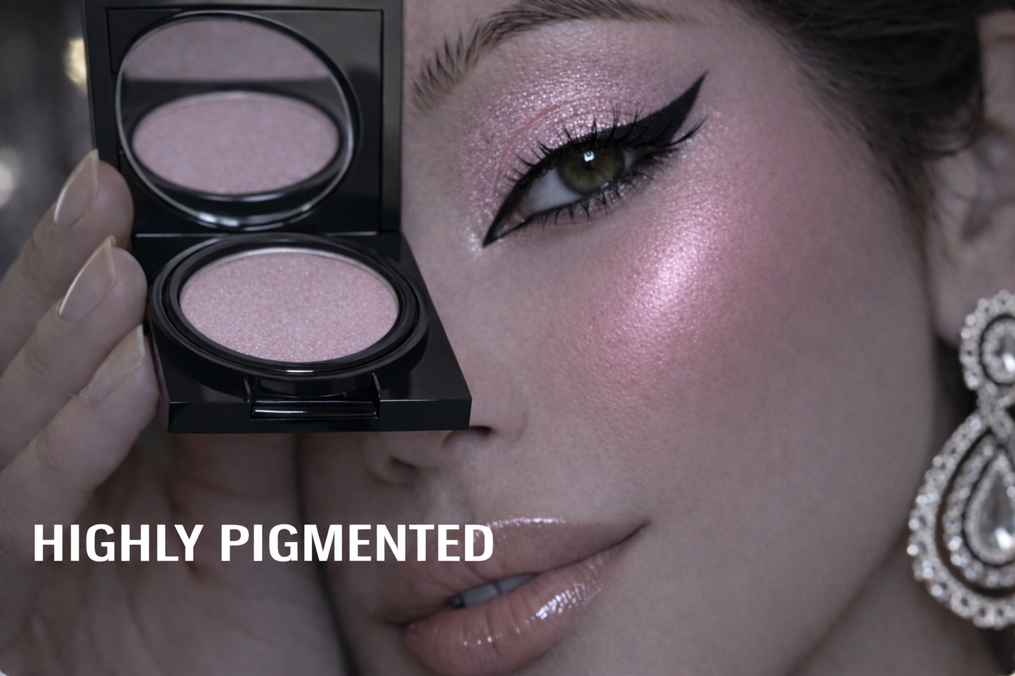 Eyeshadow 570 Pink Panther (Blak Packaging)