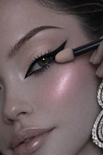 Eyeshadow 273 Latte (Blak Packaging)