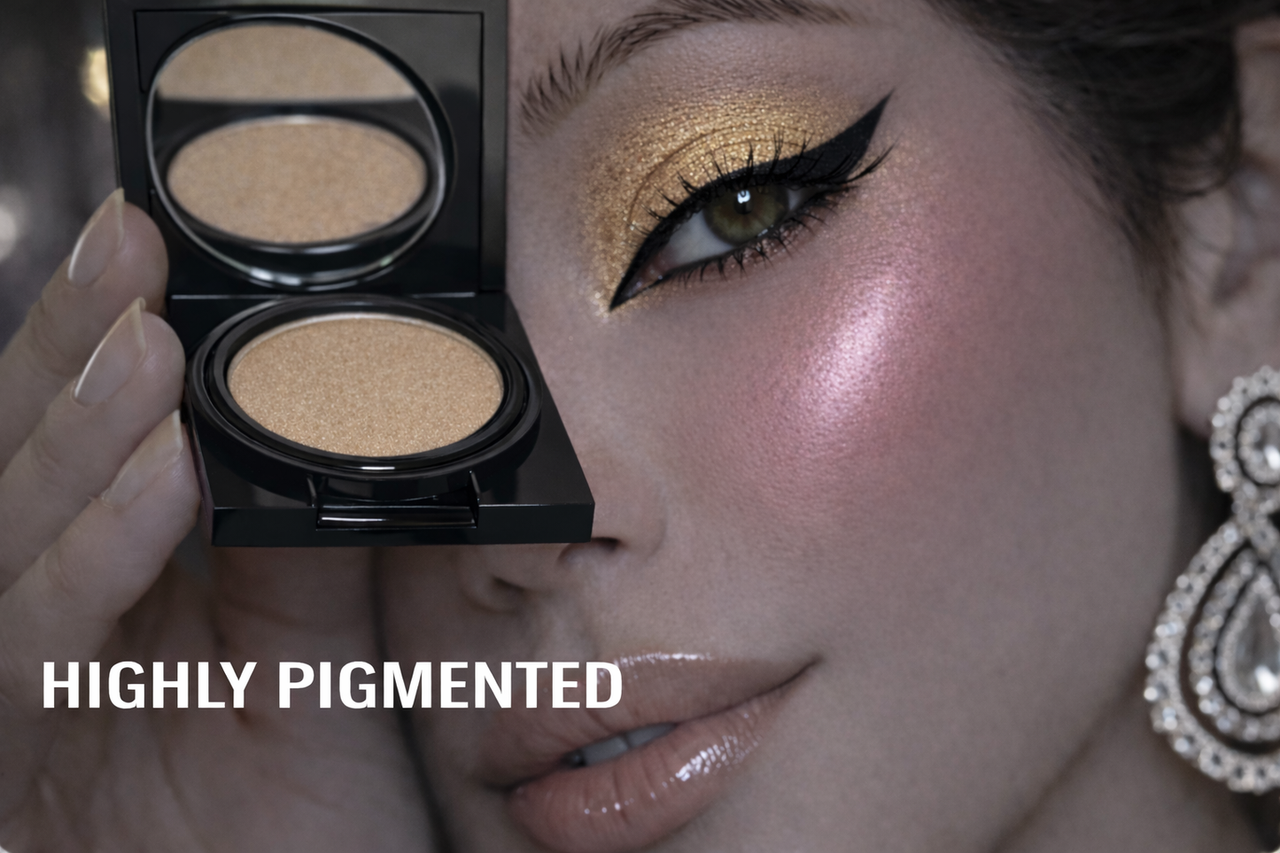 Eyeshadow 676 Cara Mia (Blak Packaging)